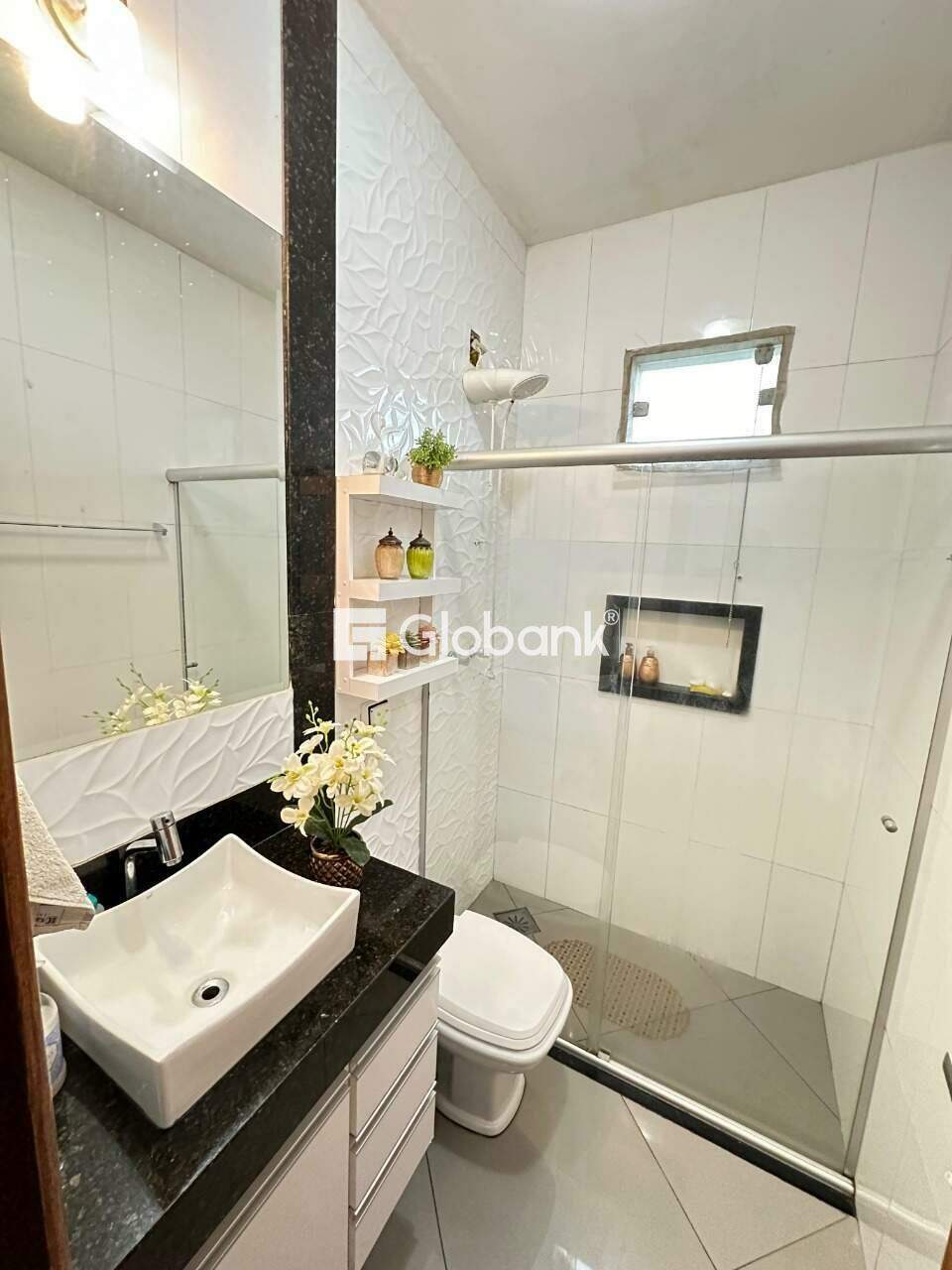 Cobertura 3 quartos à venda Ibituruna 170m² Montes Claros MG: Banheiro