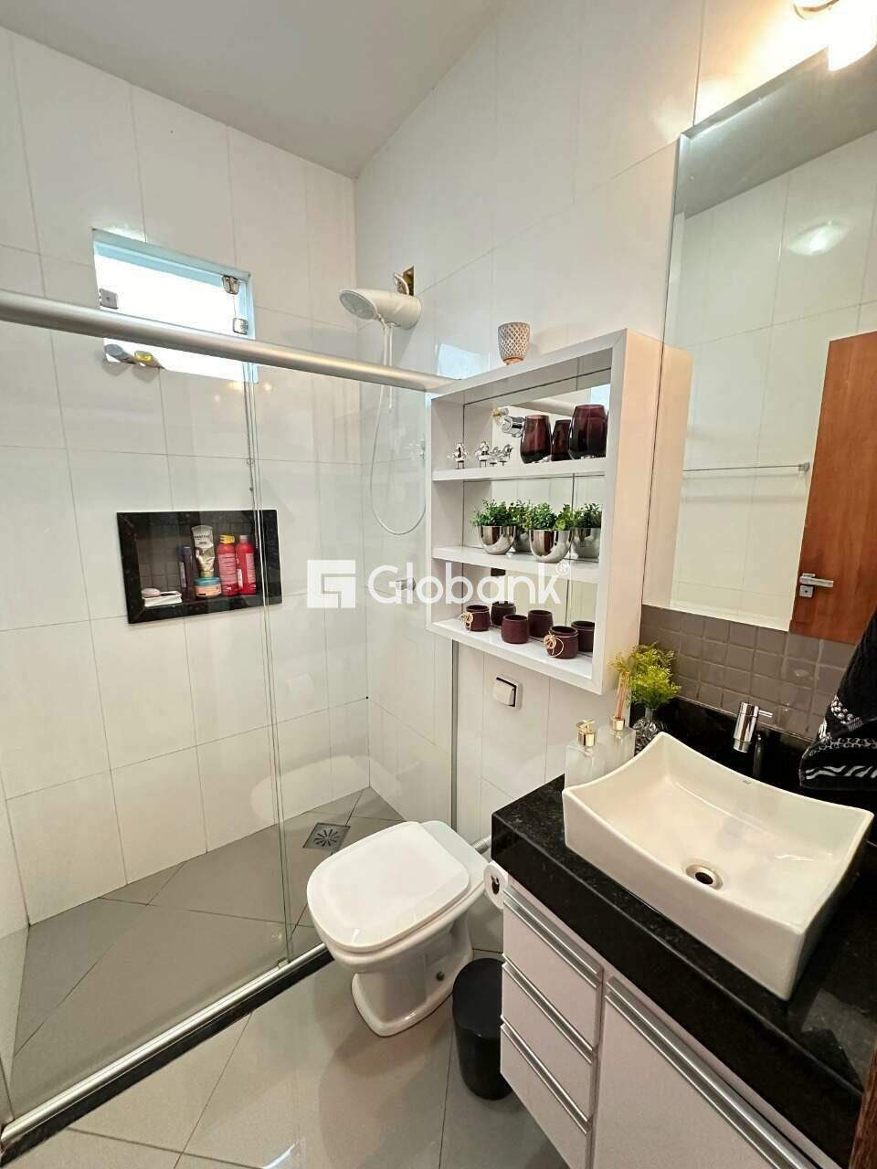 Cobertura 3 quartos à venda Ibituruna 170m² Montes Claros MG: Banheiro