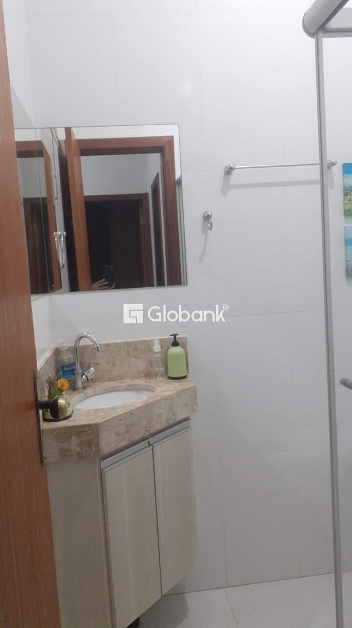 Casa 3 quartos à venda Belvedere 110m² Montes Claros MG: Su te com arm rios