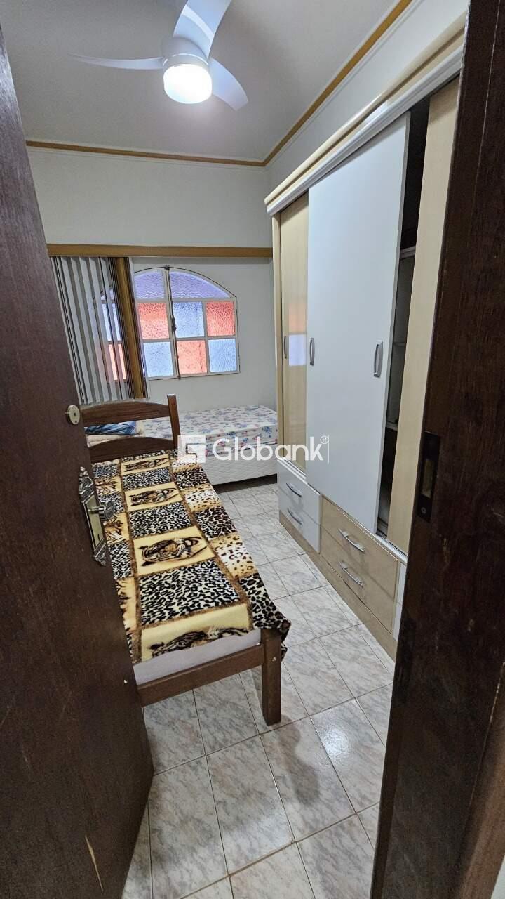 Casa 6 quartos à venda Jardim Palmeiras 0m² Montes Claros MG: Dormit rio 2