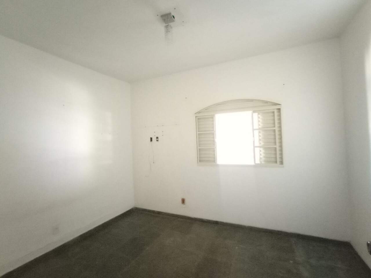 Casa 3 quartos à venda Jaraguá 300m² Montes Claros MG: Quarto