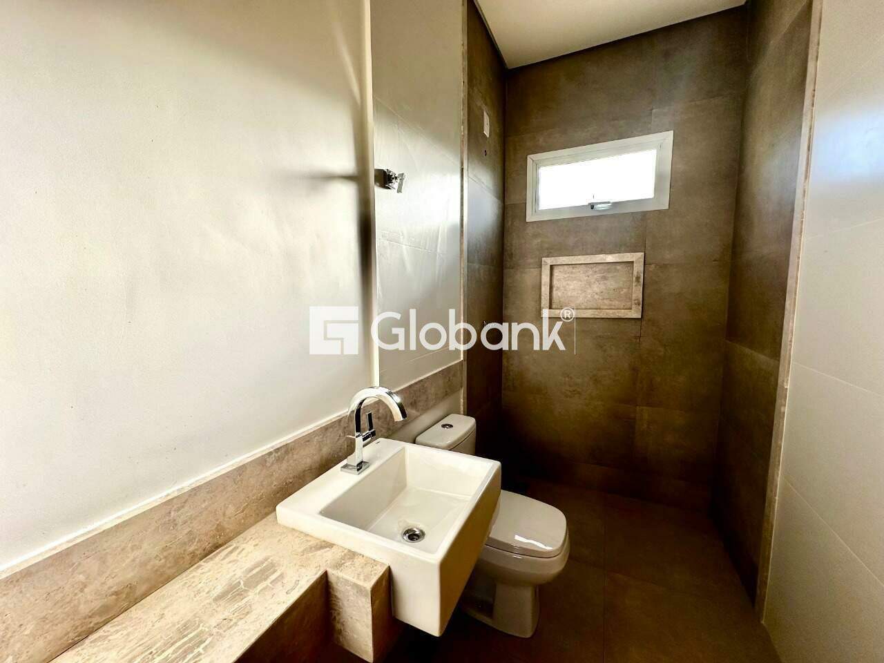 Casa 3 quartos à venda Loteamento Reserva Real 153,96m² Montes Claros MG: Bnheiro Social