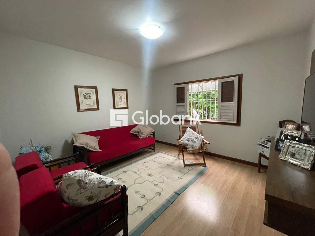 Casa 4 quartos à venda Morada do Sol 255m² Montes Claros MG: Dormit rio t rreo- su te