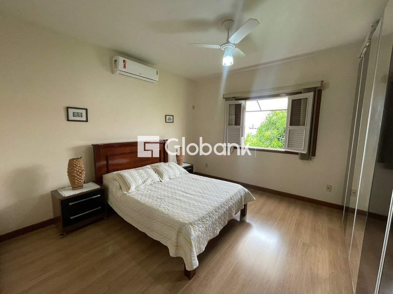 Casa 4 quartos à venda Morada do Sol 255m² Montes Claros MG: Dormit rio  ar condicionado-amplo-su te