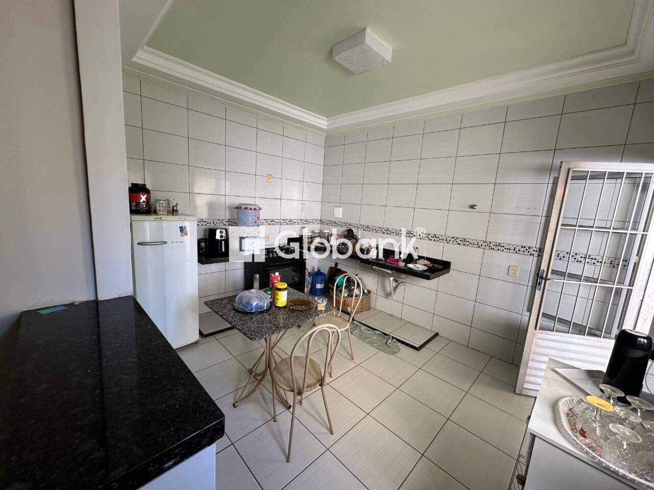 Casa 3 quartos à venda Vera Cruz 190m² Montes Claros MG: 