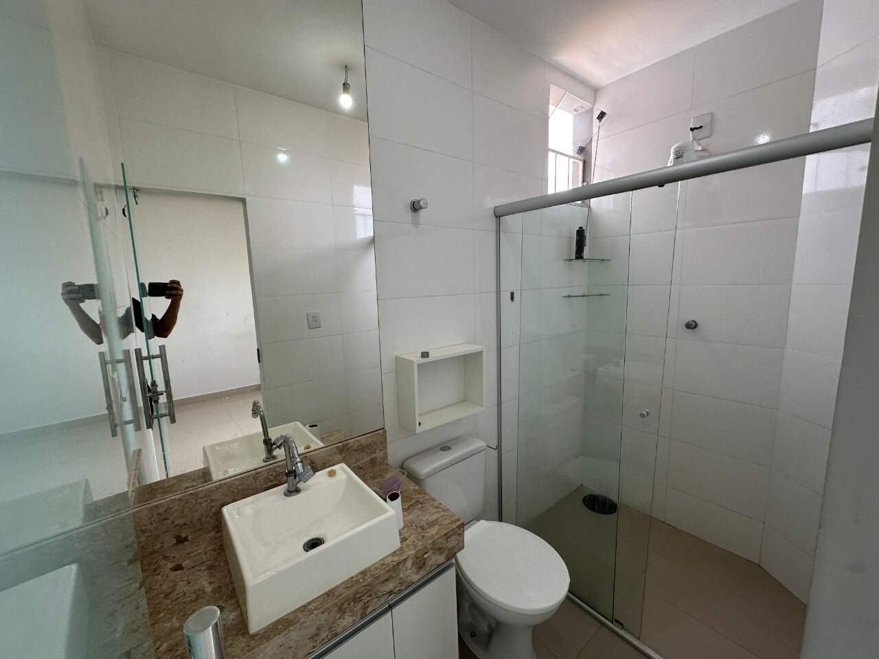 Apartamento 2 quartos para aluguel Todos os Santos 55m² Montes Claros MG: Banheiro Social