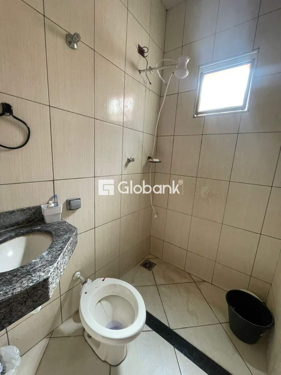 Casa 3 quartos à venda Francisco Peres I 200m² Montes Claros MG: BANHEIRO SOCIAL - CASA 01