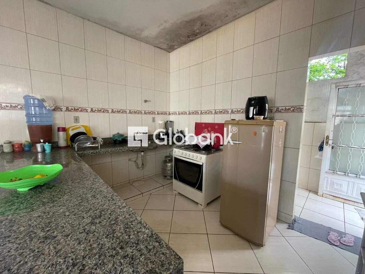 Casa 3 quartos à venda Francisco Peres I 200m² Montes Claros MG: COZINHA CASA 02