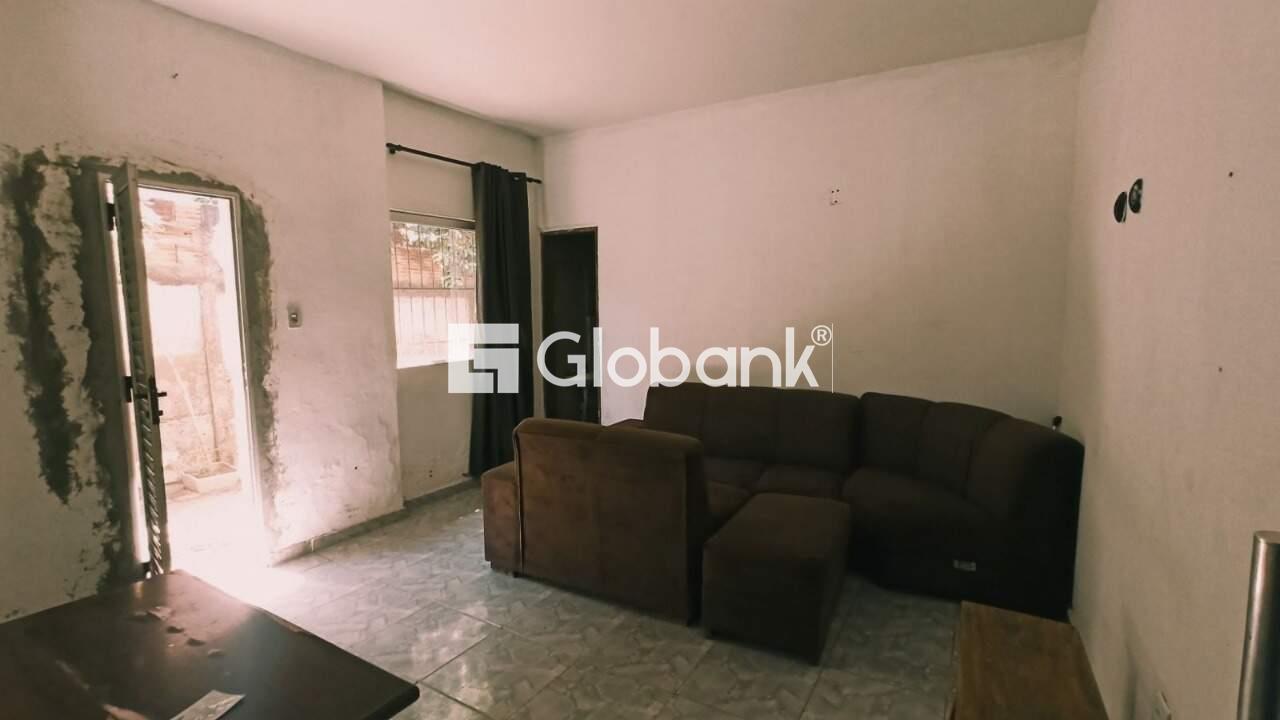 Casa 3 quartos à venda Roxo Verde 200m² Montes Claros MG: SALA DE VISITA