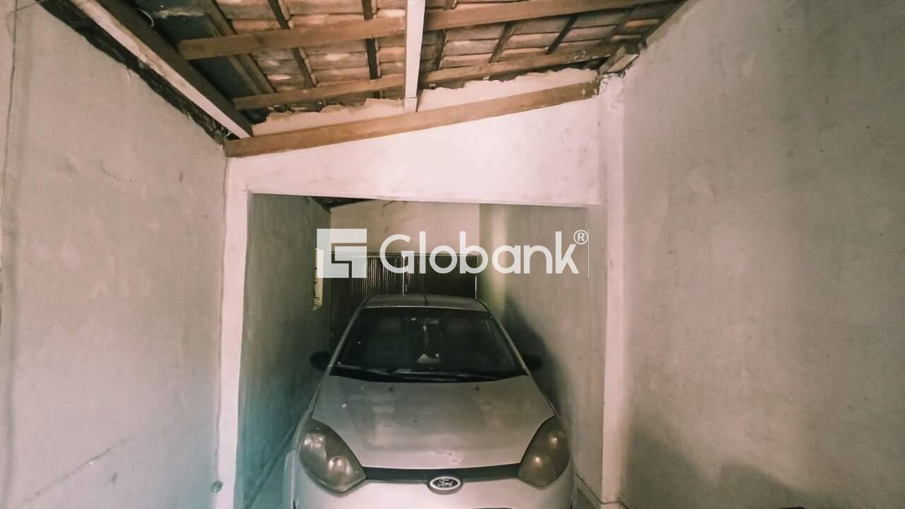 Casa 3 quartos à venda Roxo Verde 200m² Montes Claros MG: GARAGEM 02 VAGAS