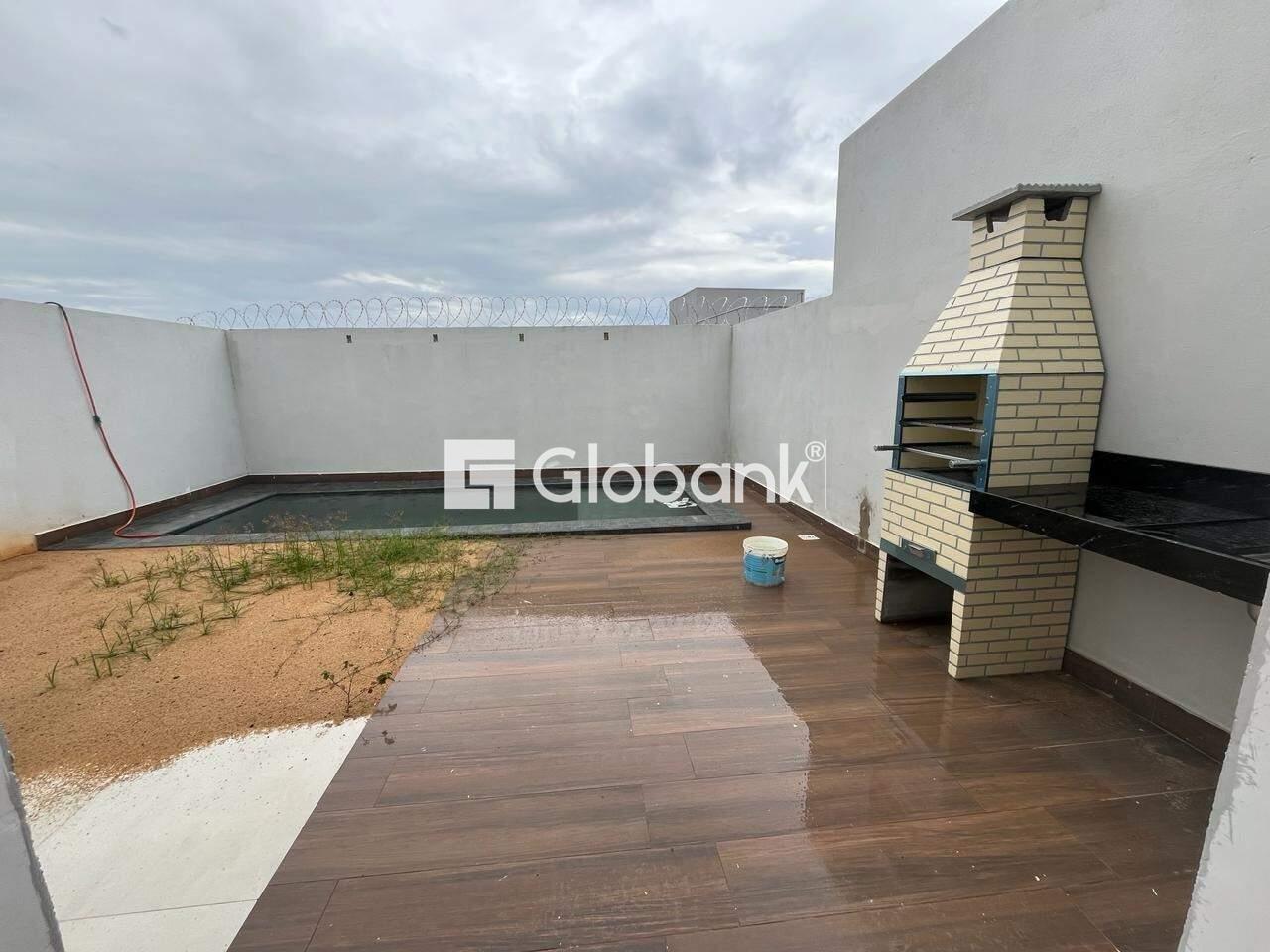 Casa 4 quartos à venda Ibituruna 200m² Montes Claros MG: REA GOURMET-CHURRASQUEIRA E PISCINA
