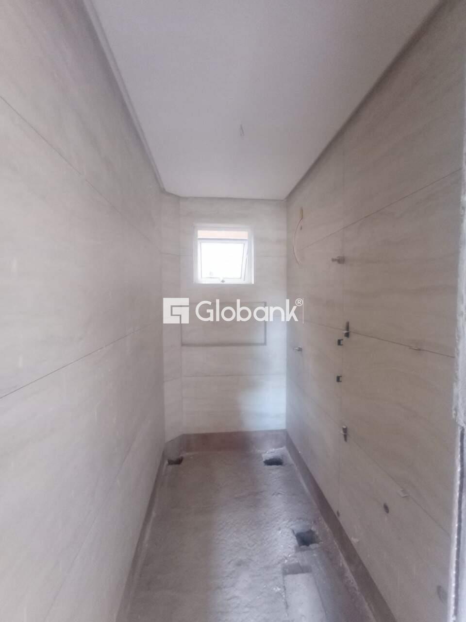 Cobertura 5 quartos à venda Cândida Câmara 260m² Montes Claros MG: Banheiro