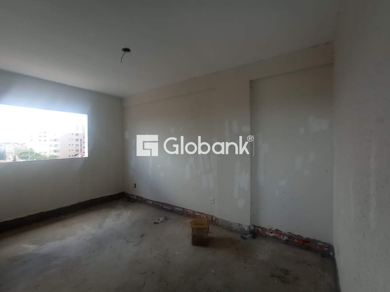 Cobertura 5 quartos à venda Cândida Câmara 260m² Montes Claros MG: Quarto