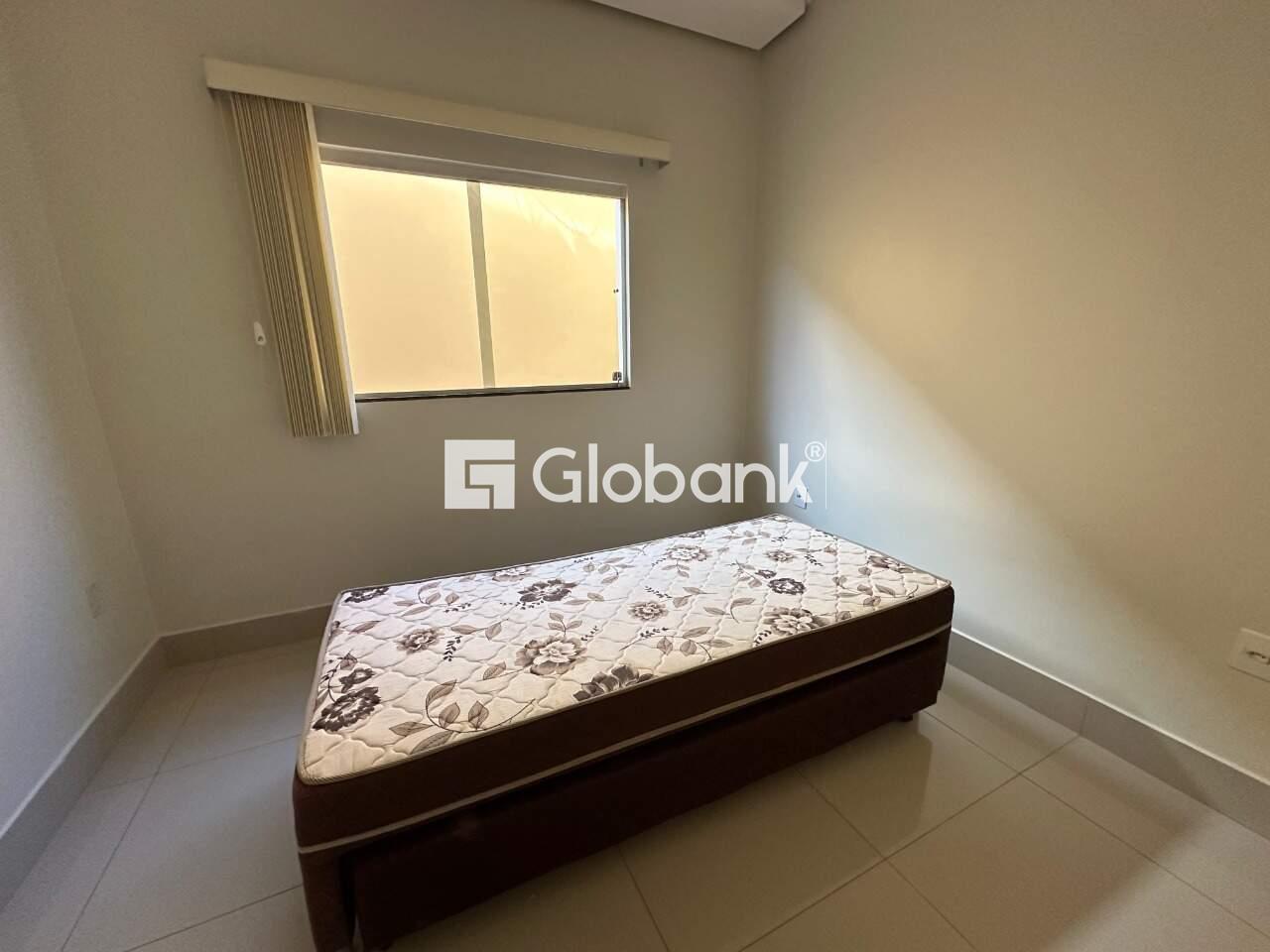 Casa 3 quartos à venda Planalto 240m² Montes Claros MG: Quarto2