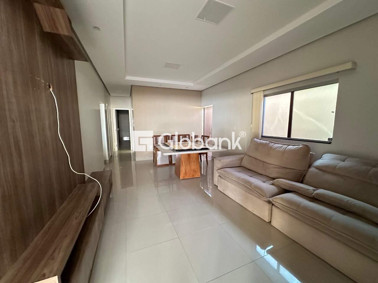 Casa 3 quartos à venda Planalto 240m² Montes Claros MG: Sala