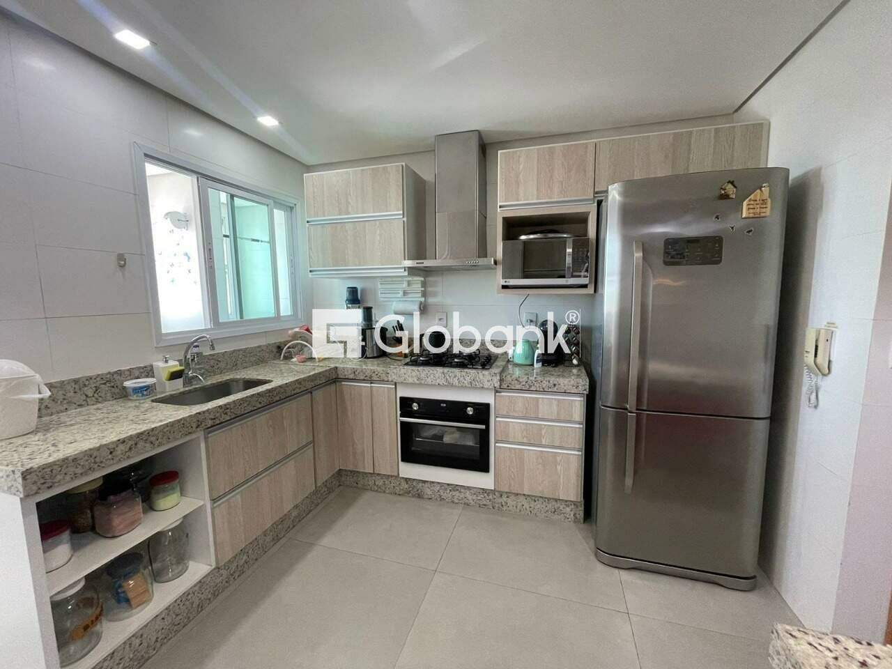 Apartamento 4 quartos à venda Centro 145m² Montes Claros MG: 