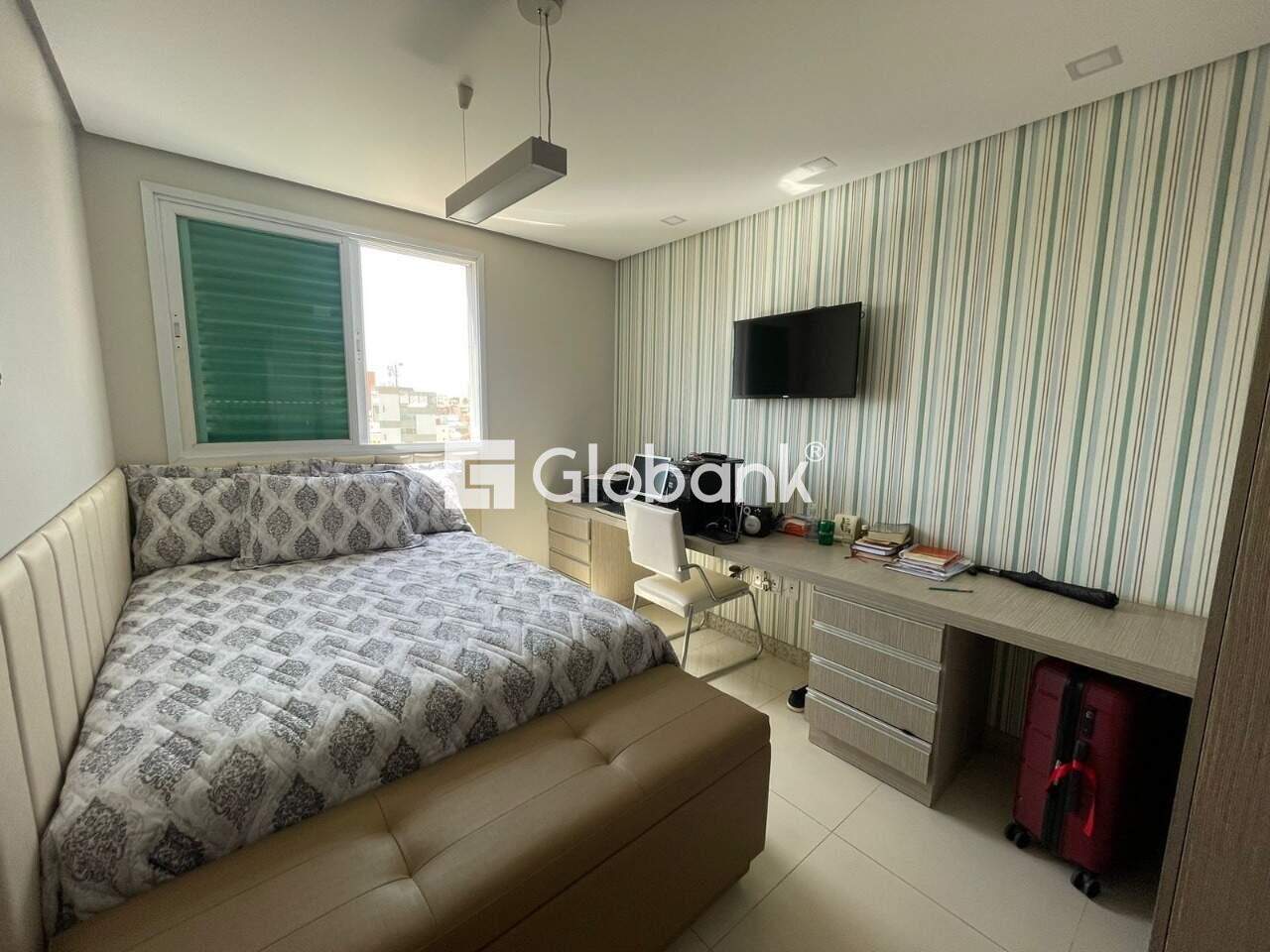 Apartamento 4 quartos à venda Centro 145m² Montes Claros MG: 