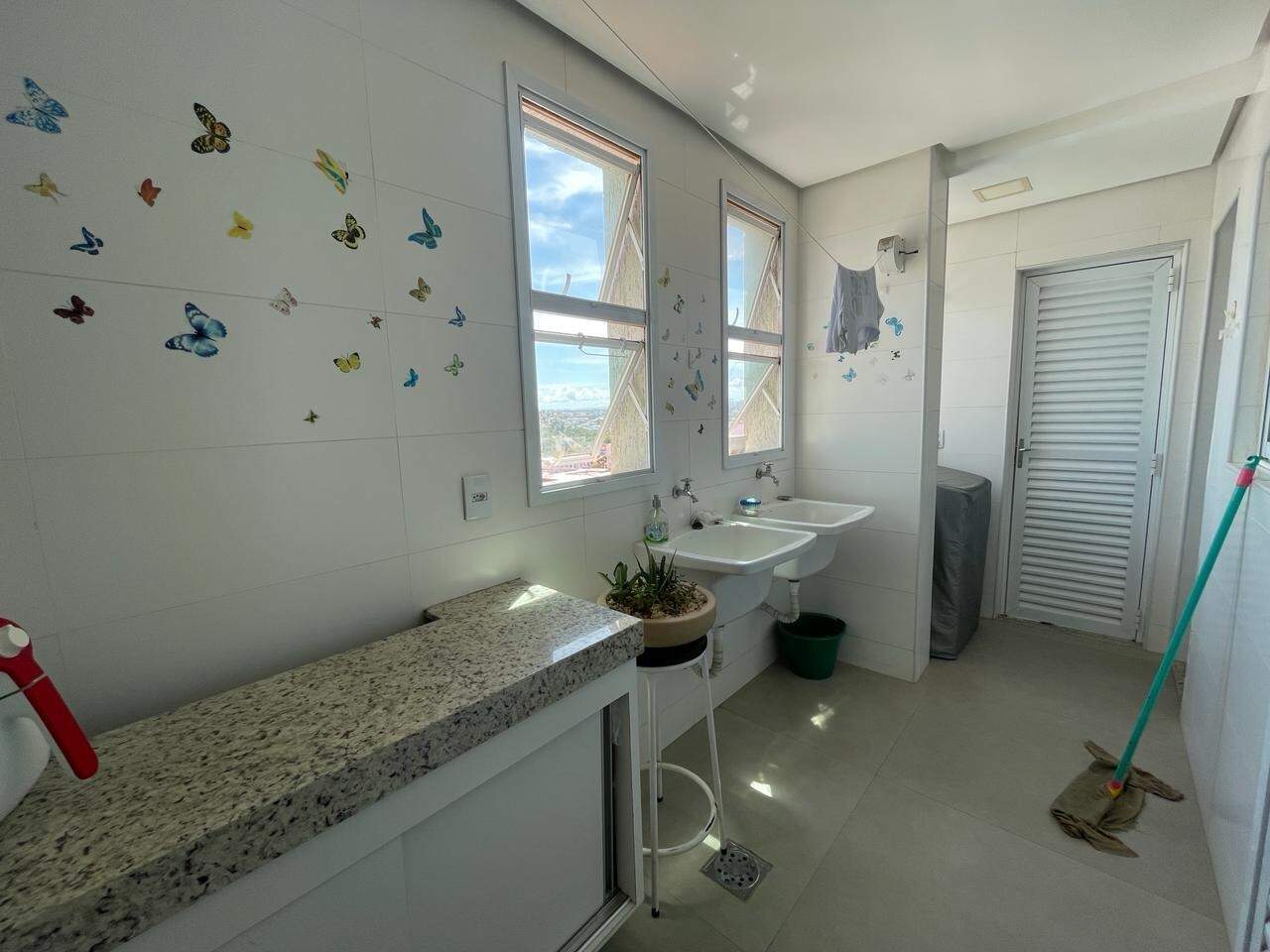 Apartamento 4 quartos à venda Centro 145m² Montes Claros MG: REA DE SERVI O
