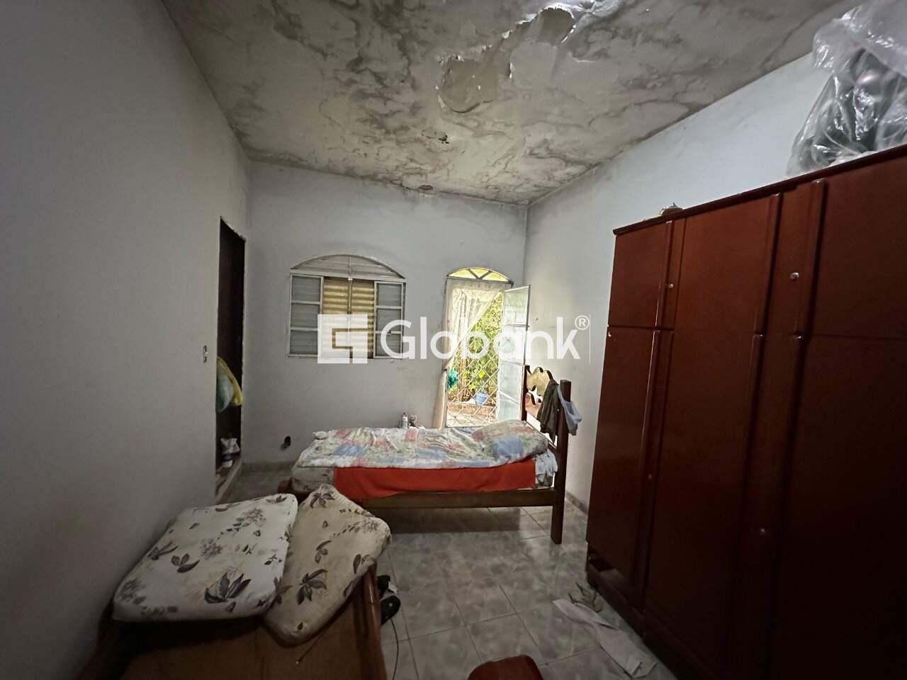 Casa 3 quartos à venda Vila Guilhermina 150m² Montes Claros MG: quarto