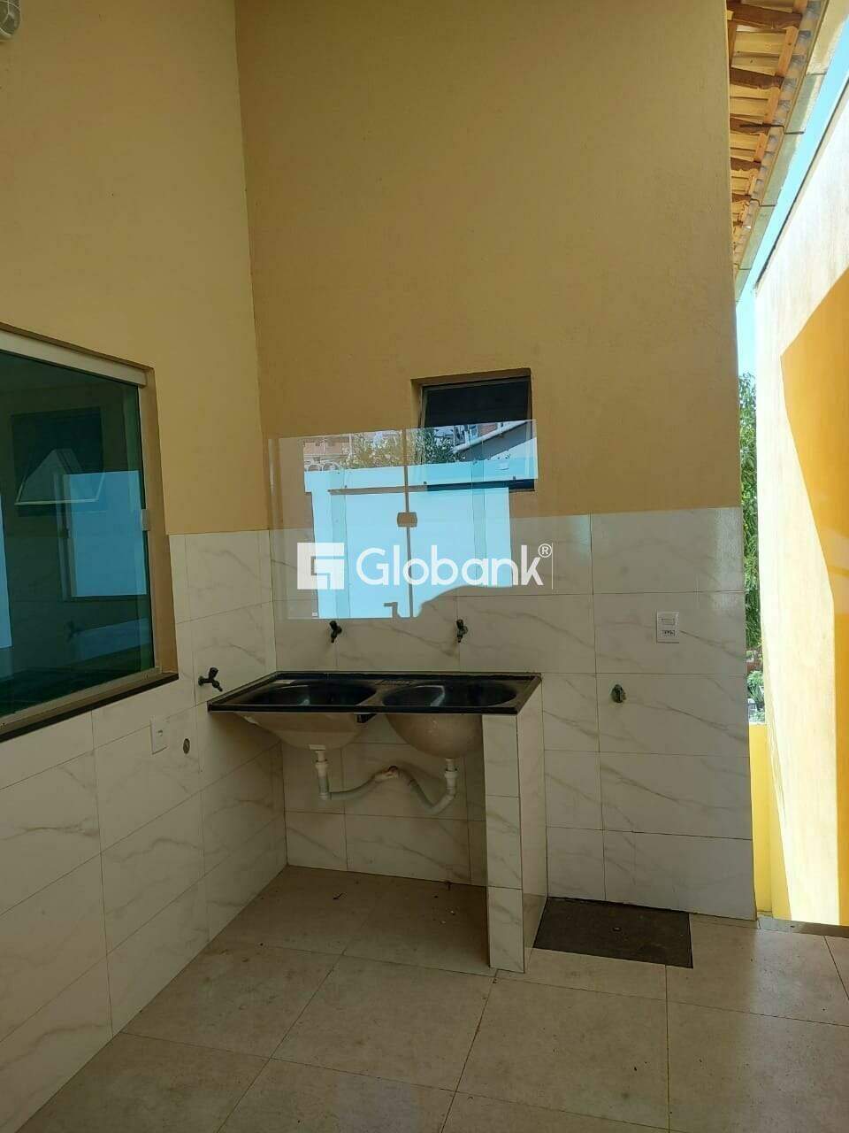 Casa 3 quartos à venda Santo Inácio 85m² Montes Claros MG: rea de servi o