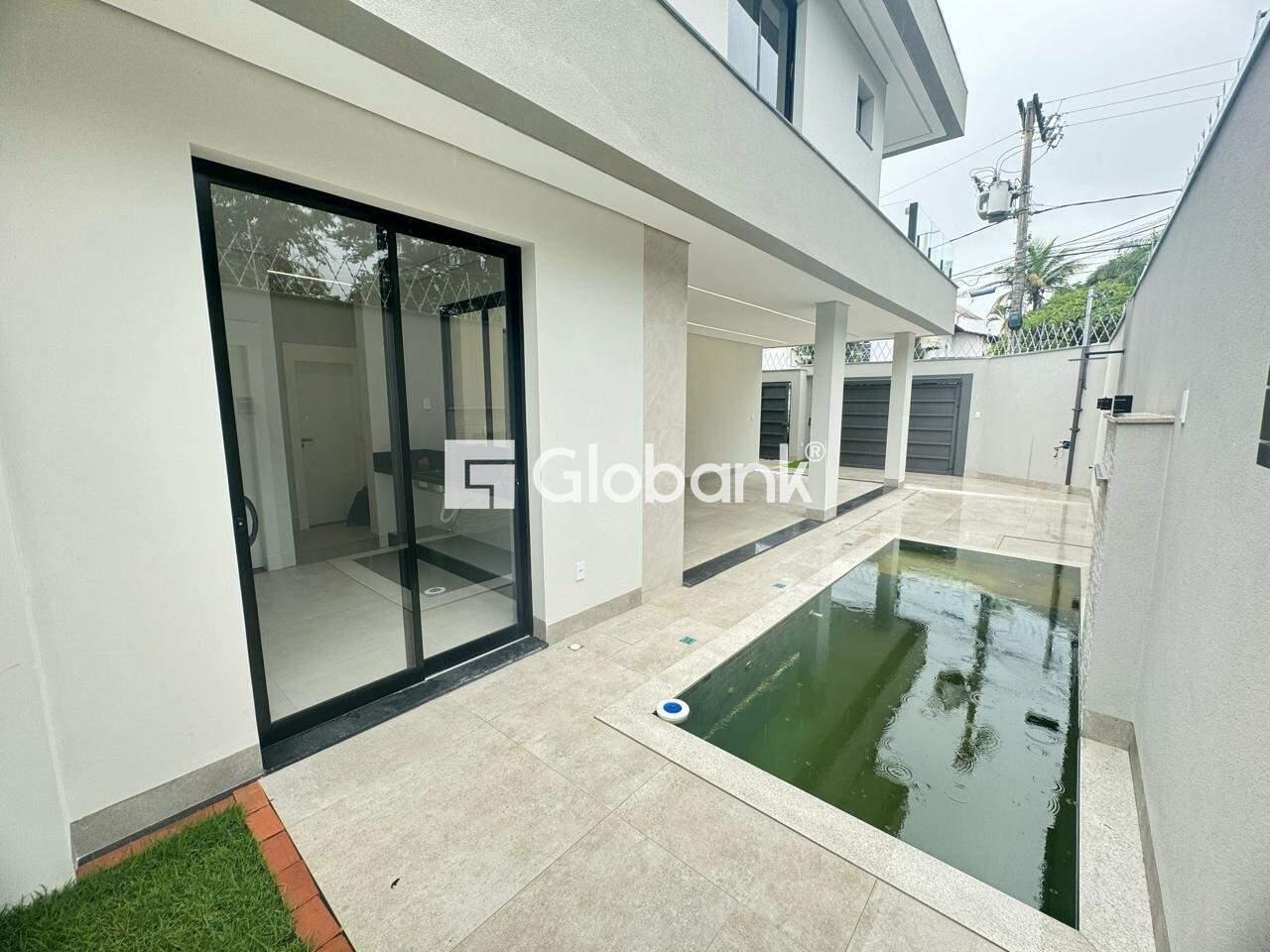 Casa 3 quartos à venda Ibituruna 160m² Montes Claros MG: Piscina