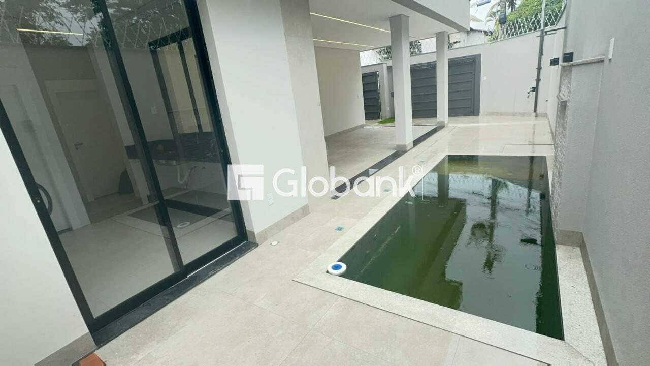 Casa 3 quartos à venda Ibituruna 160m² Montes Claros MG: Piscina