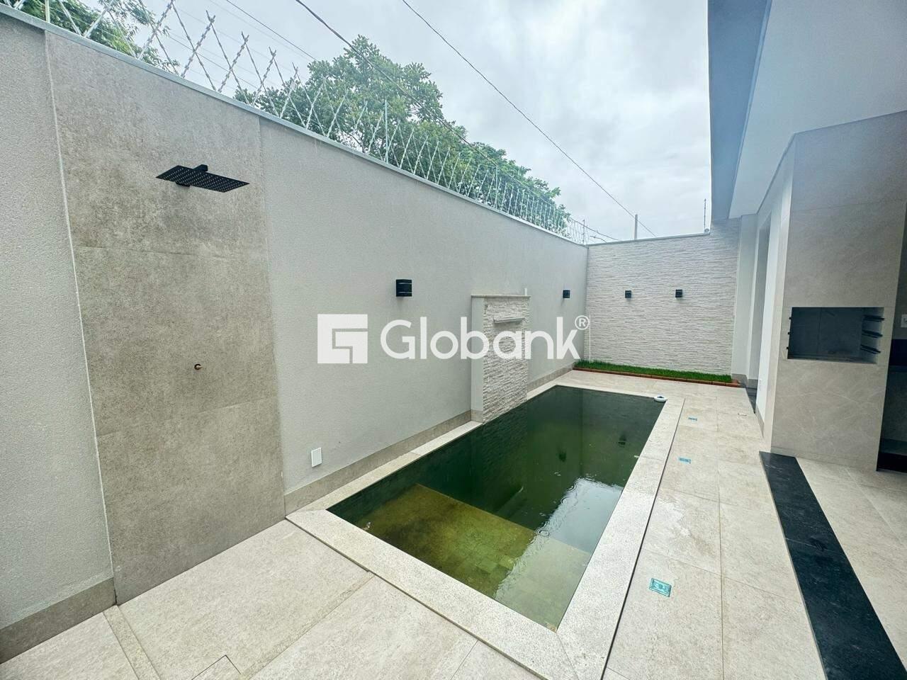 Casa 3 quartos à venda Ibituruna 160m² Montes Claros MG: Piscina