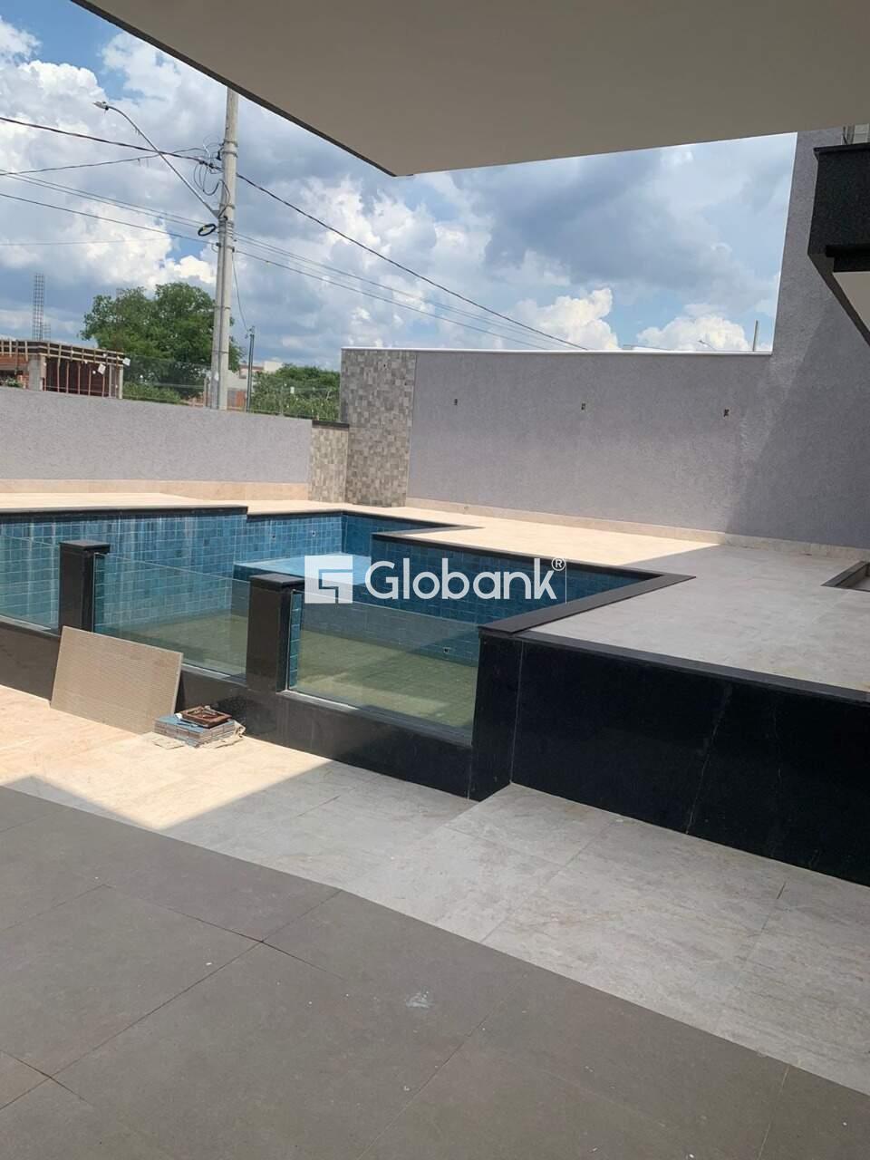 Casa em condomínio 4 quartos à venda Jaraguá 332,07m² Montes Claros MG: piscina