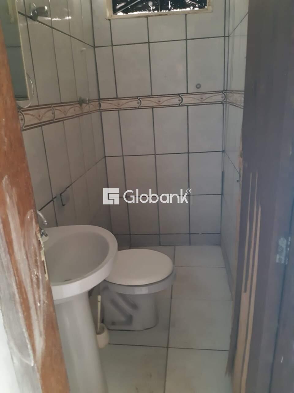 Casa 2 quartos à venda Vila Sion 180m² Montes Claros MG: 