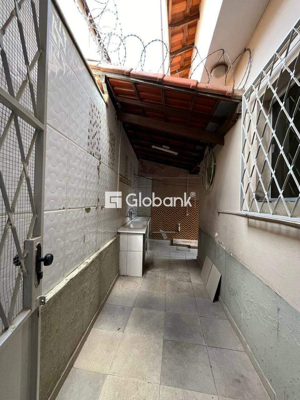 Casa 3 quartos à venda Morrinhos 87m² Montes Claros MG: 19