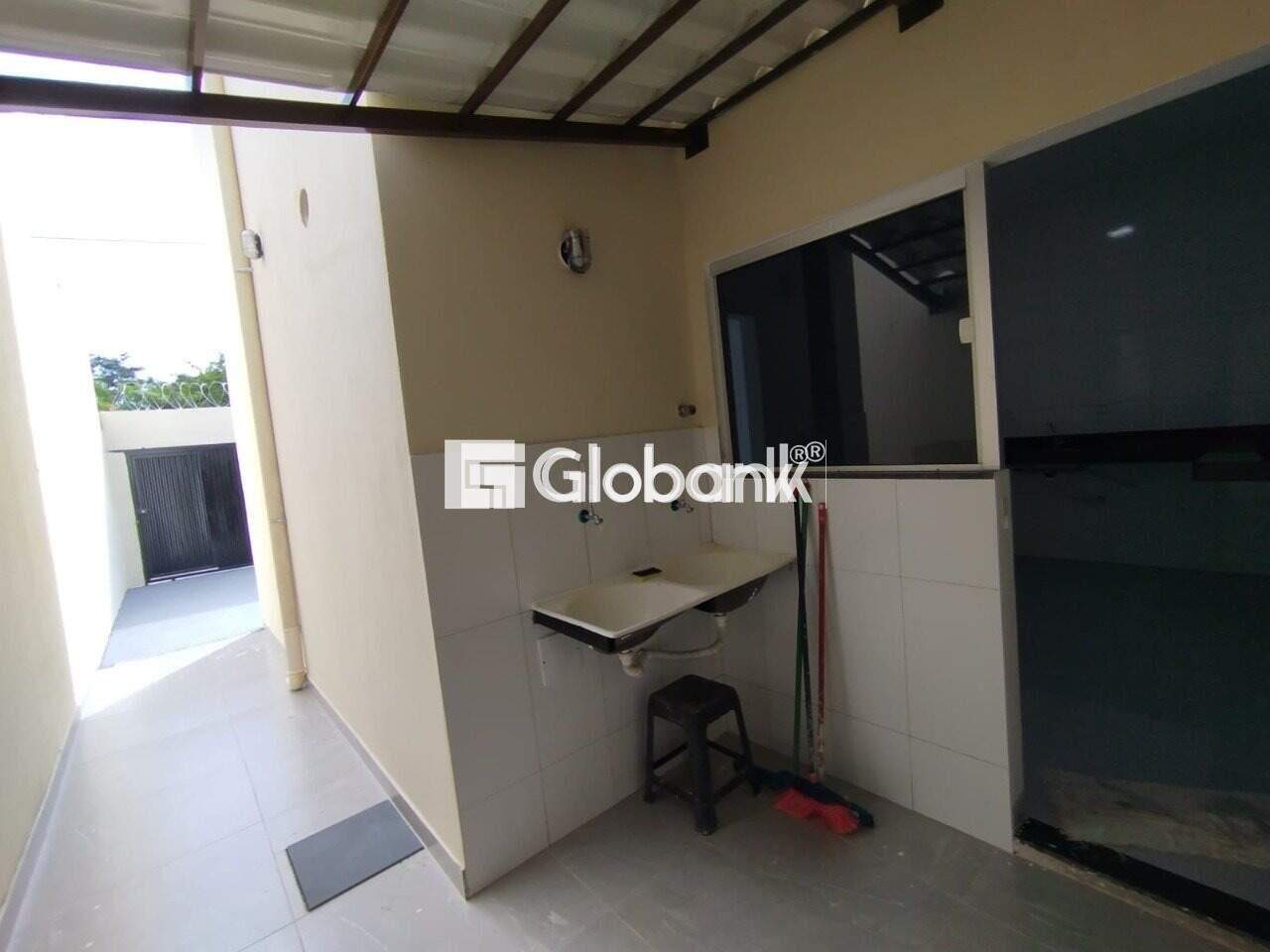 Sobrado 2 quartos à venda Alto Floresta 0m² Montes Claros MG: 3