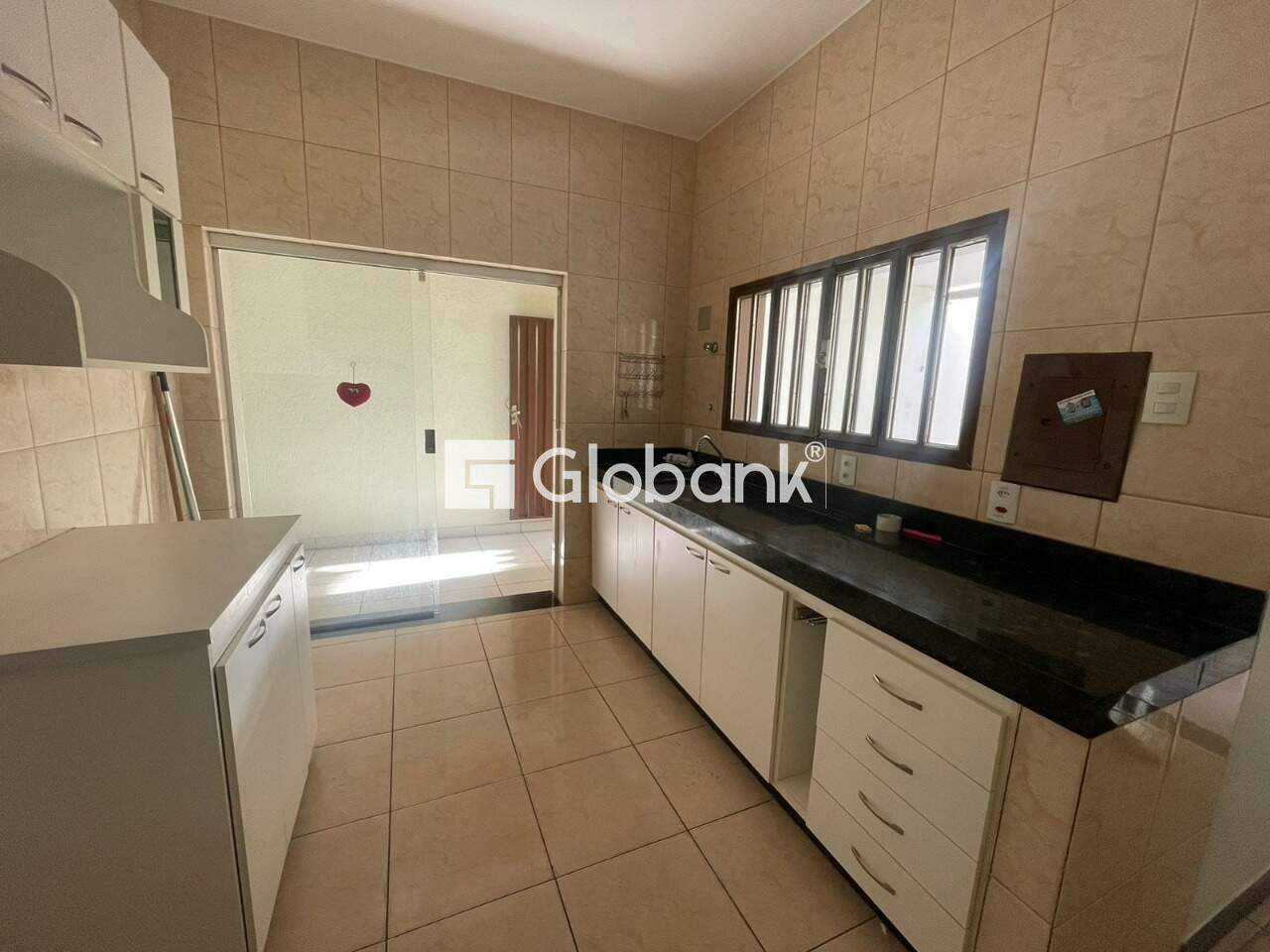 Casa 4 quartos à venda Santa Rita I 135m² Montes Claros MG: 