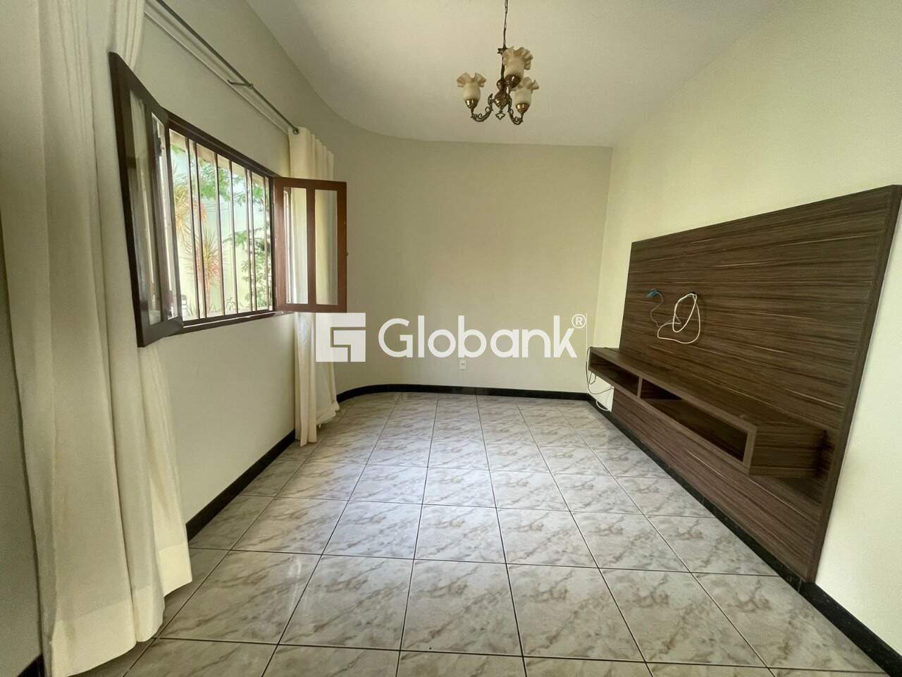 Casa 4 quartos à venda Santa Rita I 135m² Montes Claros MG: 