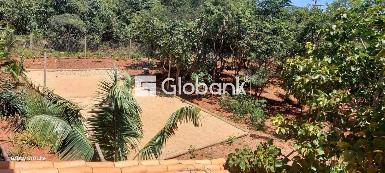 Casa 3 quartos à venda Alice Maia 2.000m² Montes Claros MG: Campo de futebol