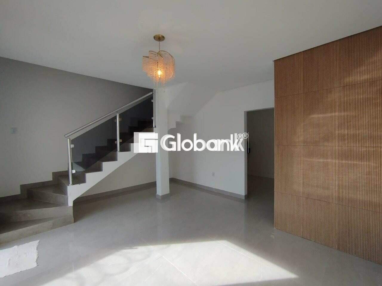 Sobrado 2 quartos à venda Alto Floresta 0m² Montes Claros MG: 