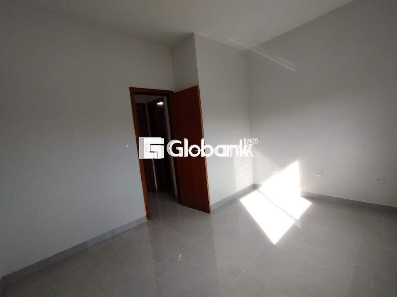 Sobrado 2 quartos à venda Alto Floresta 0m² Montes Claros MG: 