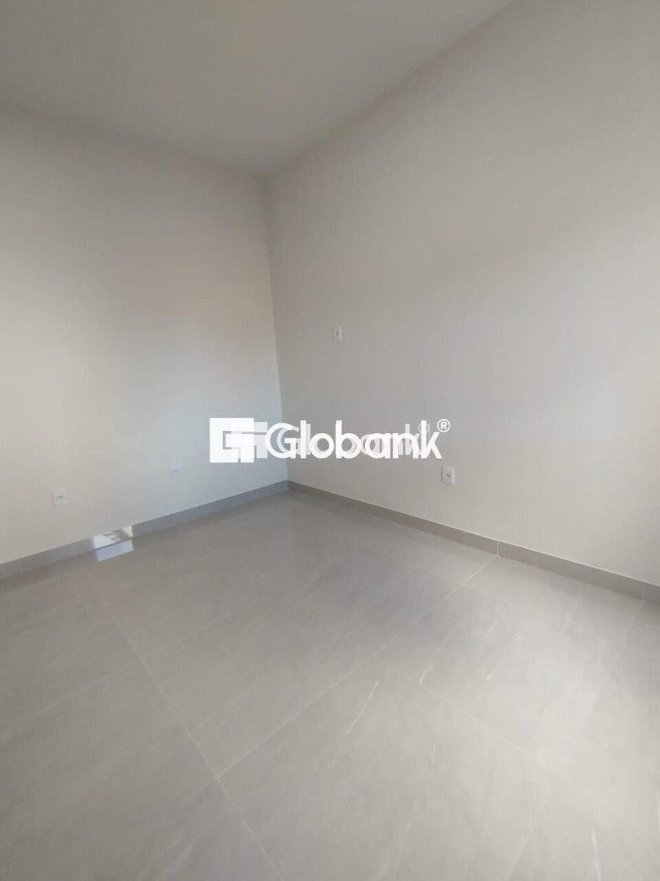Sobrado 2 quartos à venda Alto Floresta 0m² Montes Claros MG: 