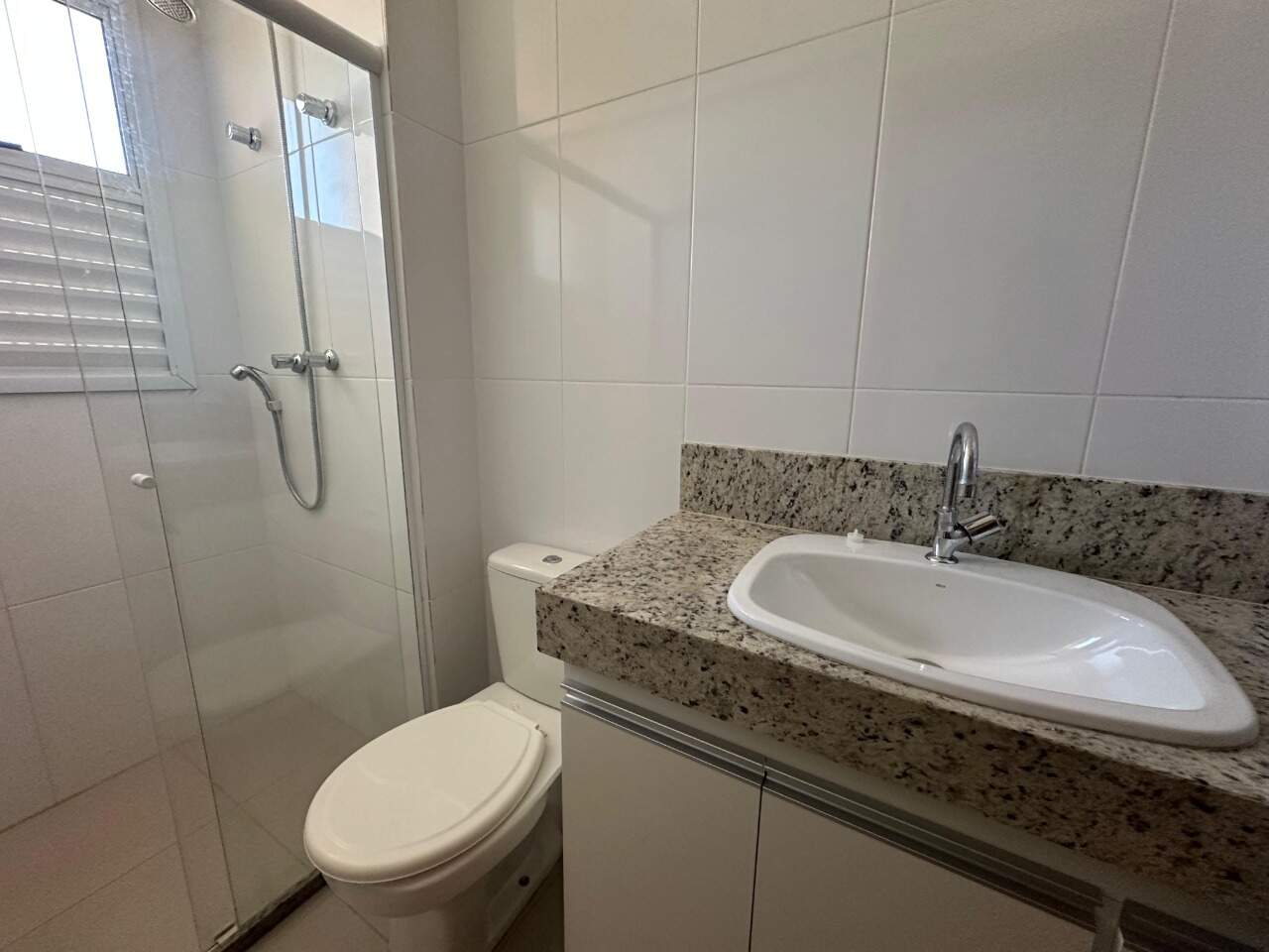 Apartamento 3 quartos para aluguel São José 93m² Montes Claros MG: Banheiro social2