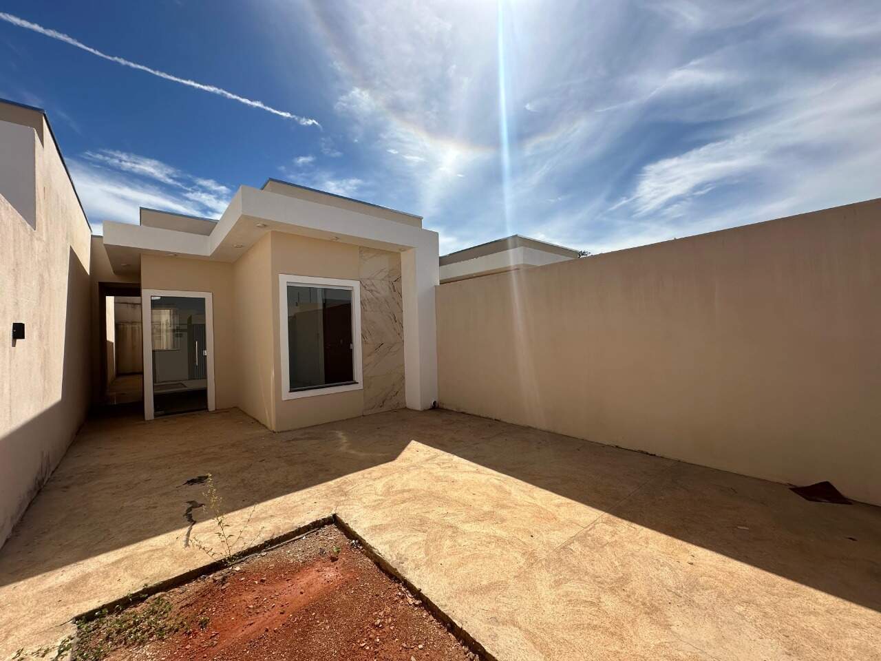 Casa 3 quartos para aluguel Delfino Magalhães 78m² Montes Claros MG: Fachada