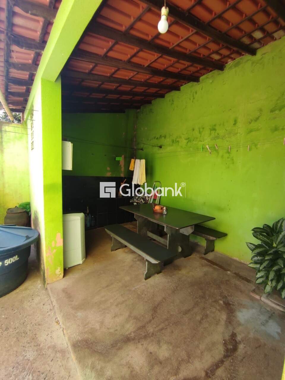 Casa 3 quartos à venda Independência 100m² Montes Claros MG: 3c24d237-ace9-4933-8d4b-1be62c9b810b