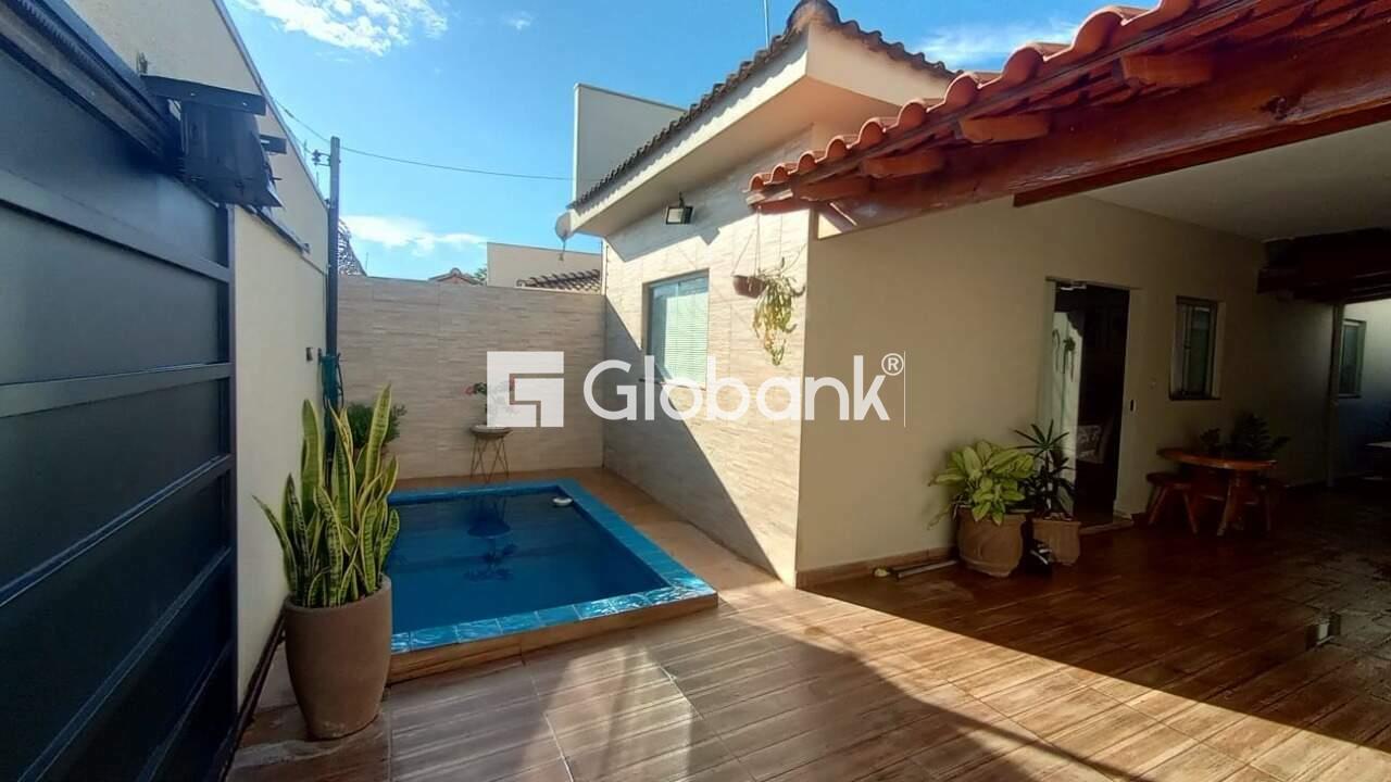 Casa 3 quartos à venda Alto Floresta 100m² Montes Claros MG: ce79101b-a2f9-4426-8db2-6bd3f41476f9