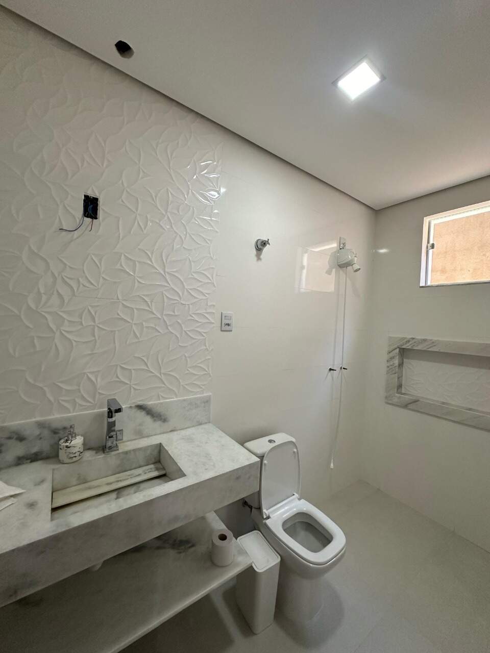 Casa 3 quartos à venda João Botelho 200m² Montes Claros MG: 