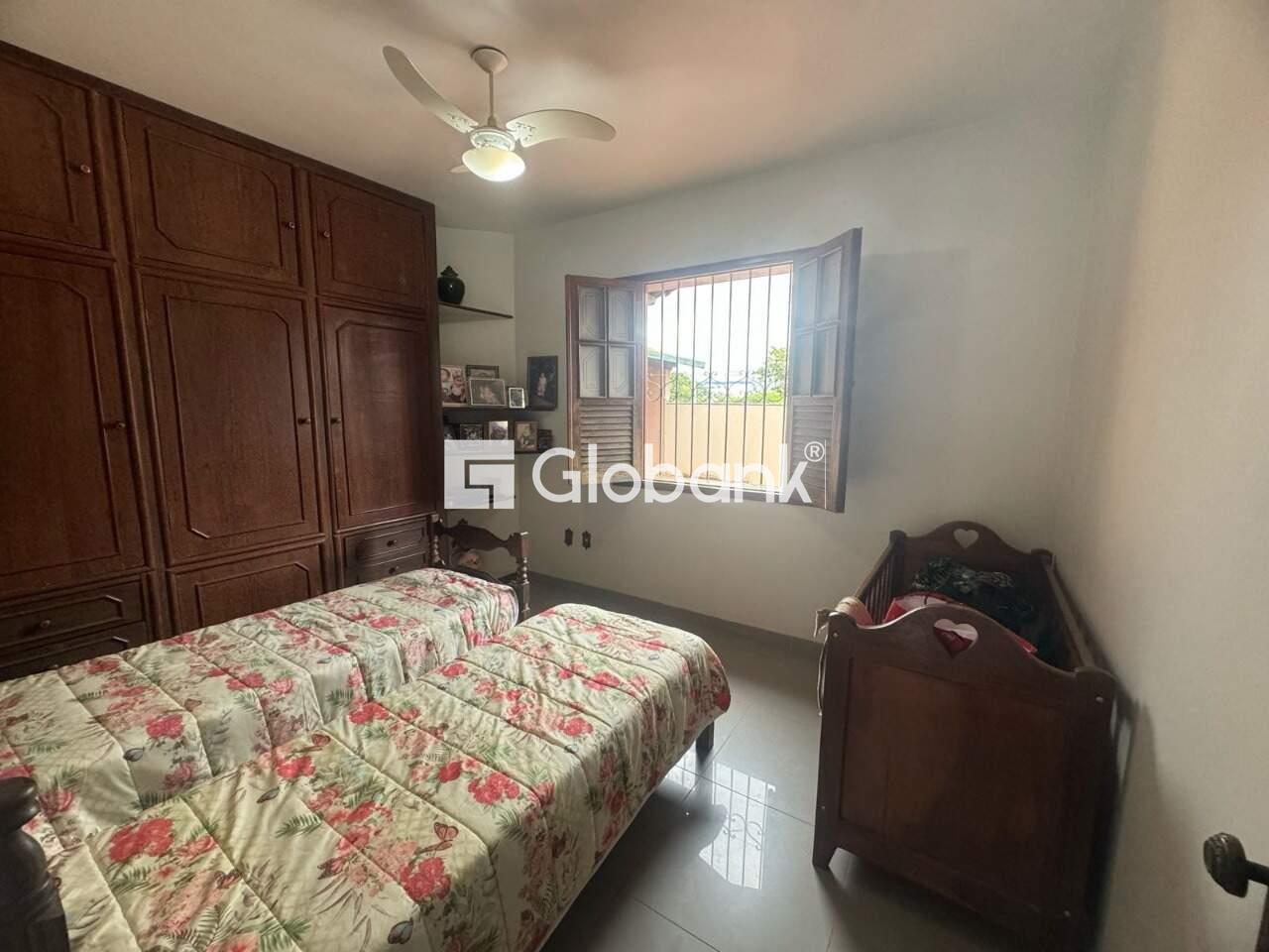 Casa 4 quartos à venda Augusta Mota 600m² Montes Claros MG: 