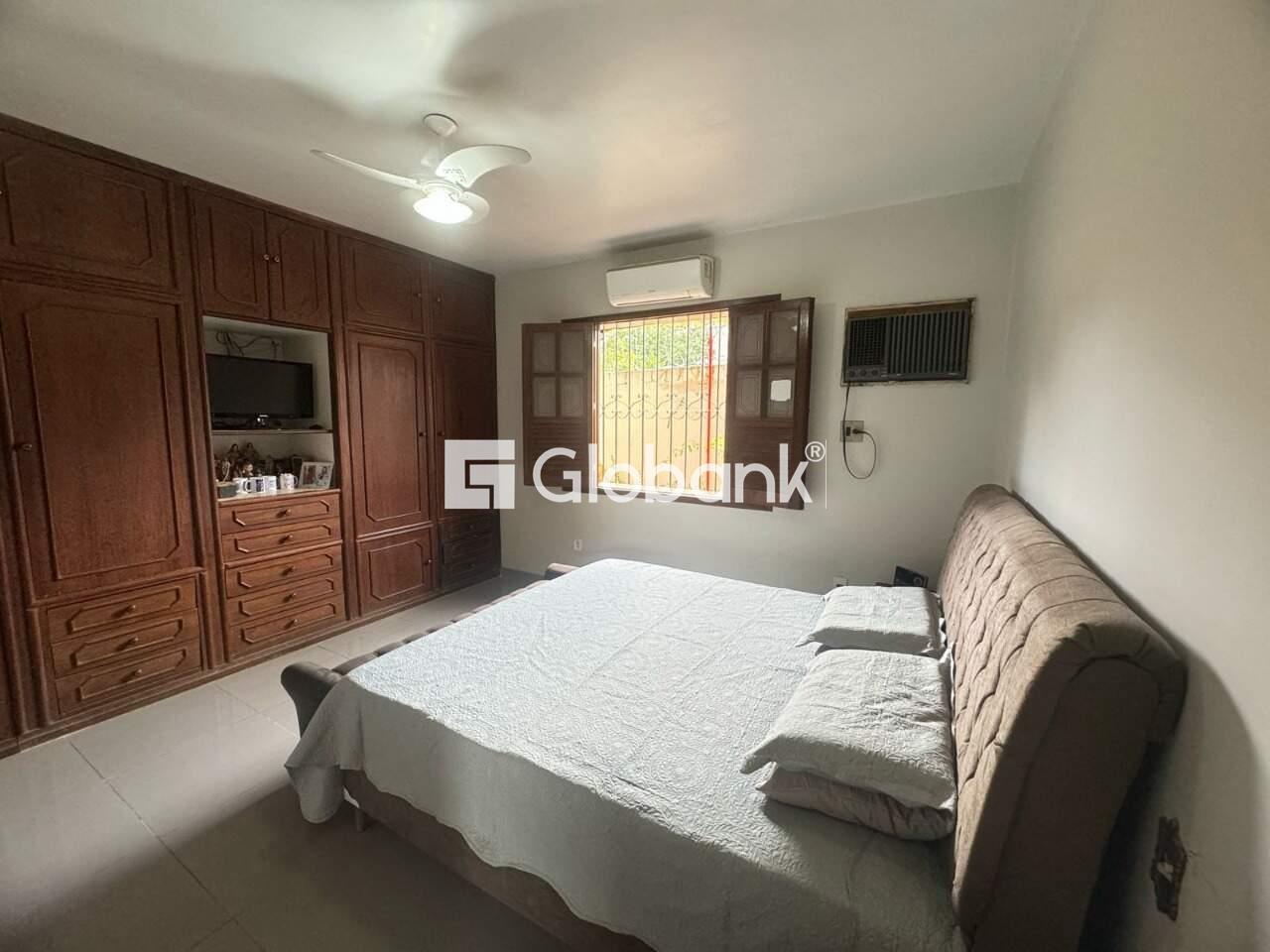 Casa 4 quartos à venda Augusta Mota 600m² Montes Claros MG: 