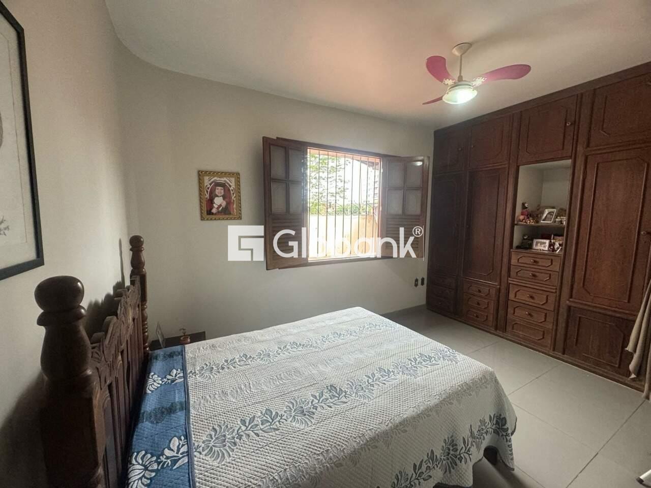 Casa 4 quartos à venda Augusta Mota 600m² Montes Claros MG: 