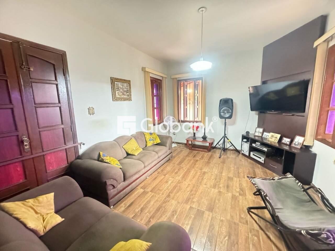 Casa 4 quartos à venda Augusta Mota 600m² Montes Claros MG: 