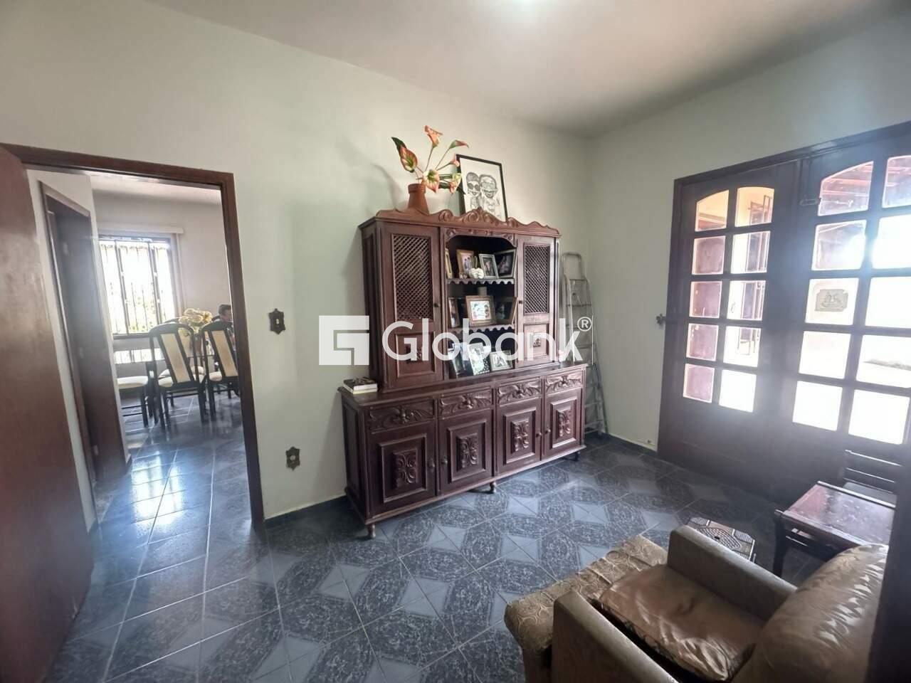 Casa 4 quartos à venda Augusta Mota 600m² Montes Claros MG: 