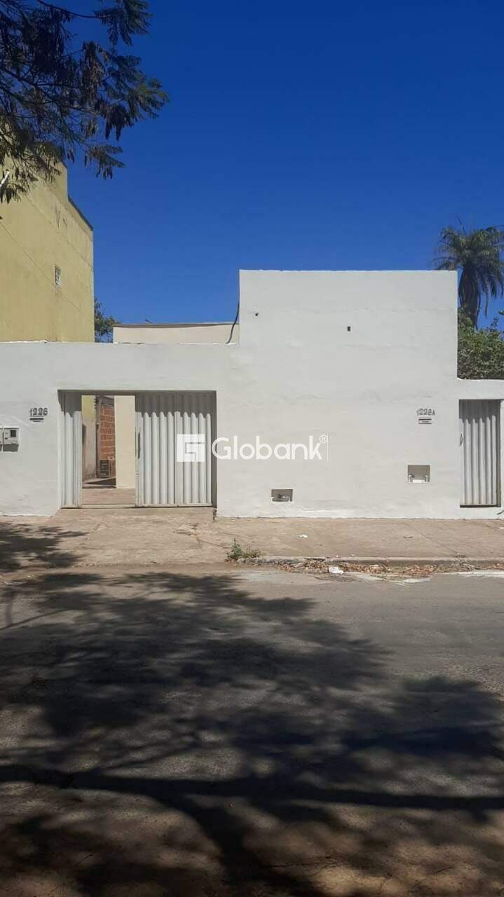 Casa 3 quartos à venda Vila Luiza 85m² Montes Claros MG: