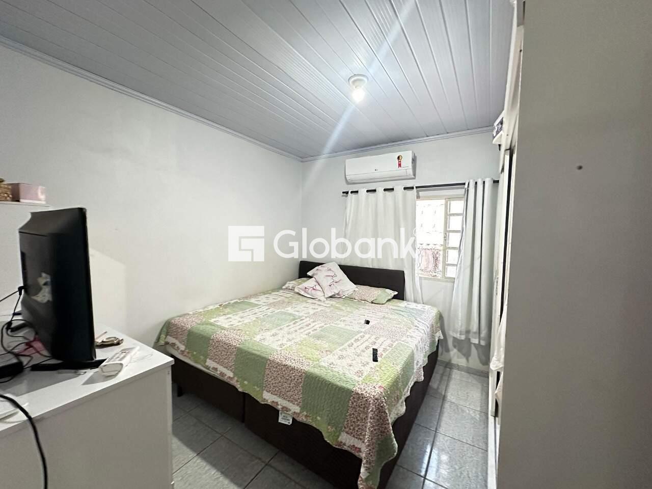 Casa 4 quartos à venda Vila Sumaré 180m² Montes Claros MG: 