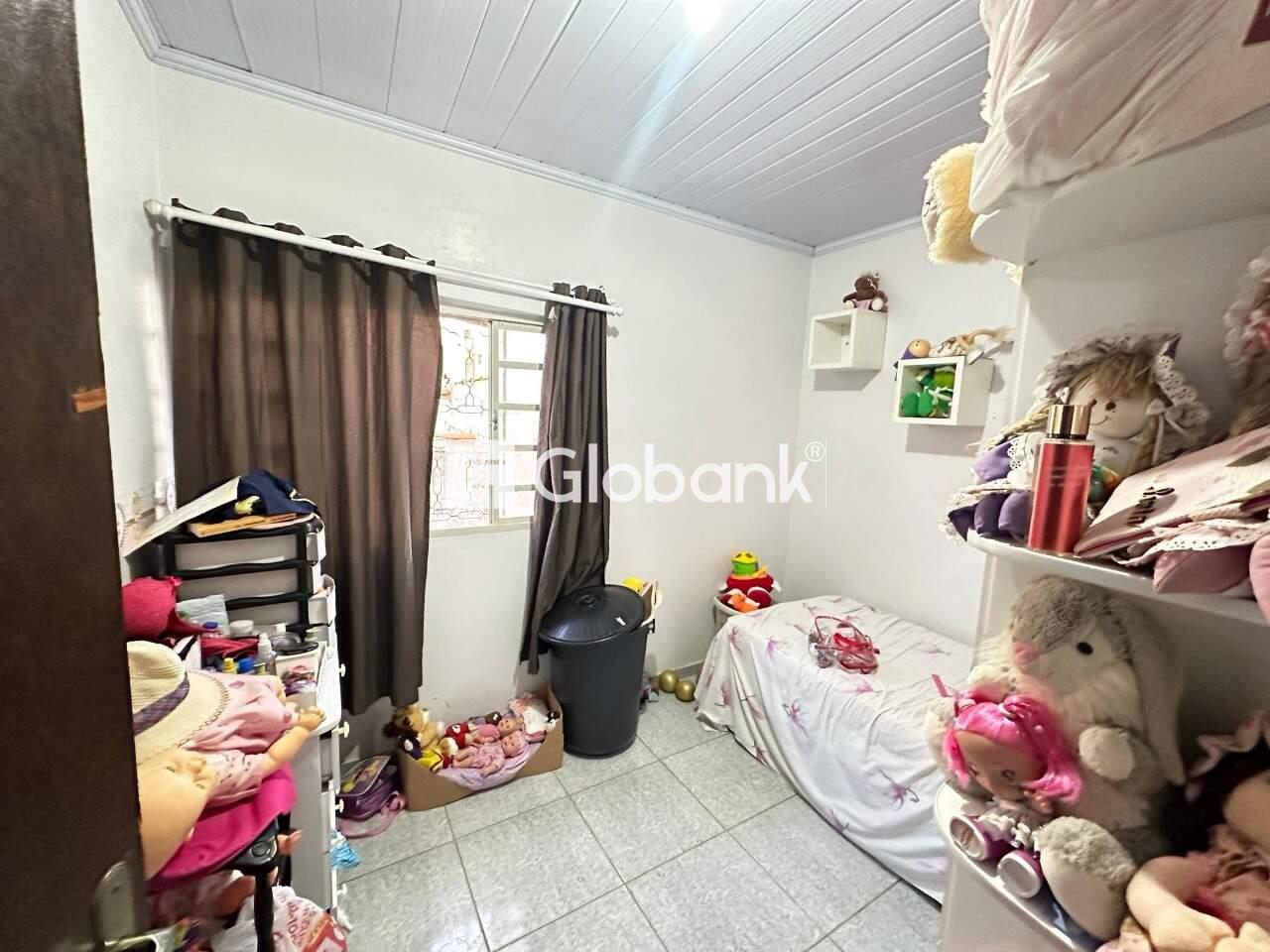 Casa 4 quartos à venda Vila Sumaré 180m² Montes Claros MG: 